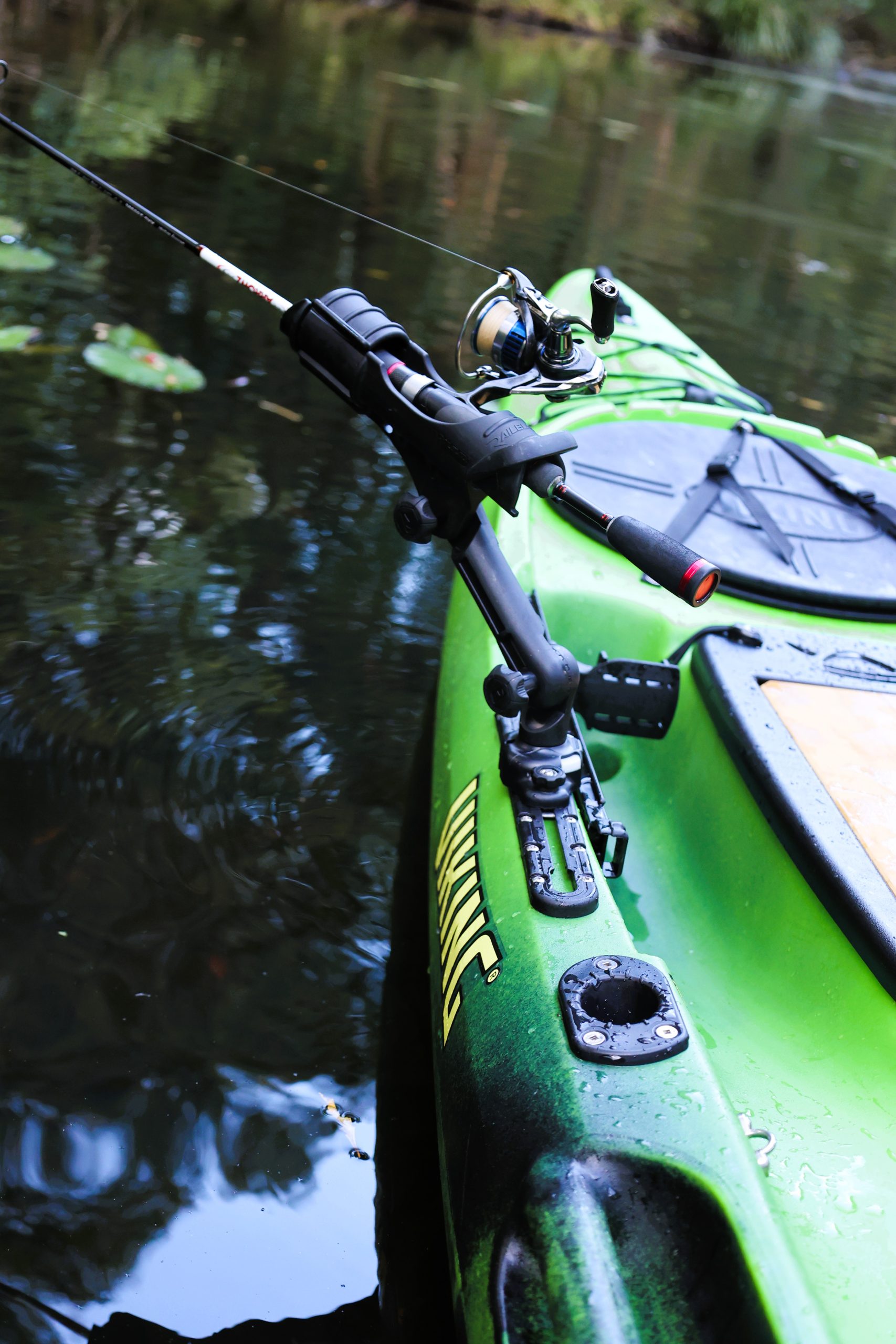 Universal kayak track system